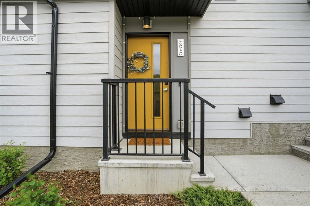 595 Evanston Link NW - 2