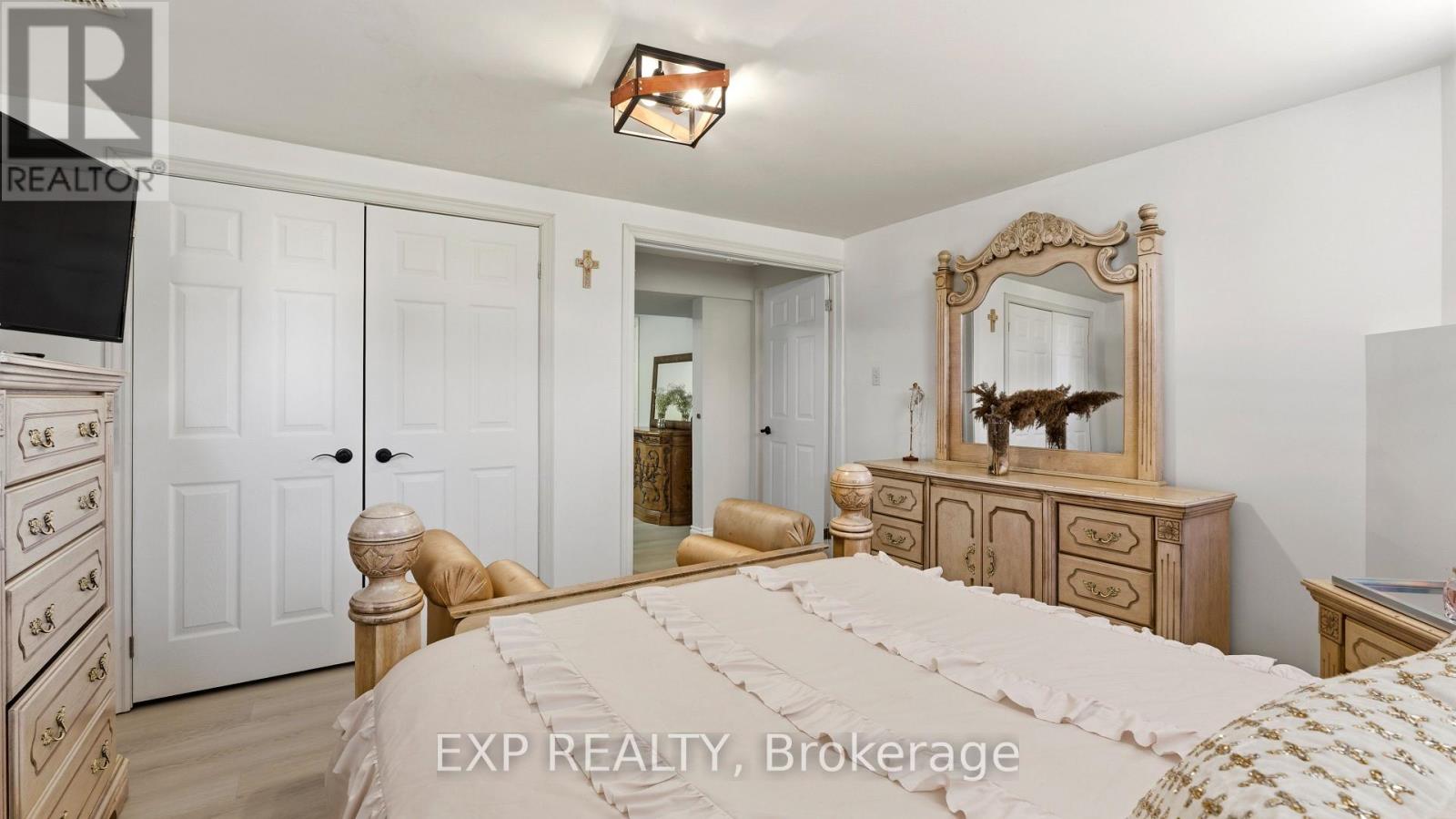 57 PINE PARK BOULEVARD - 28