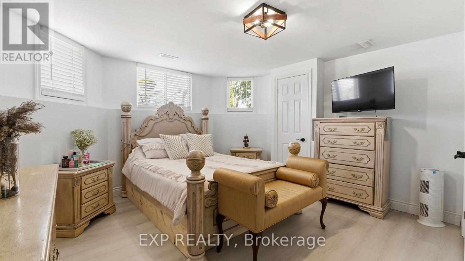 57 PINE PARK BOULEVARD - 30