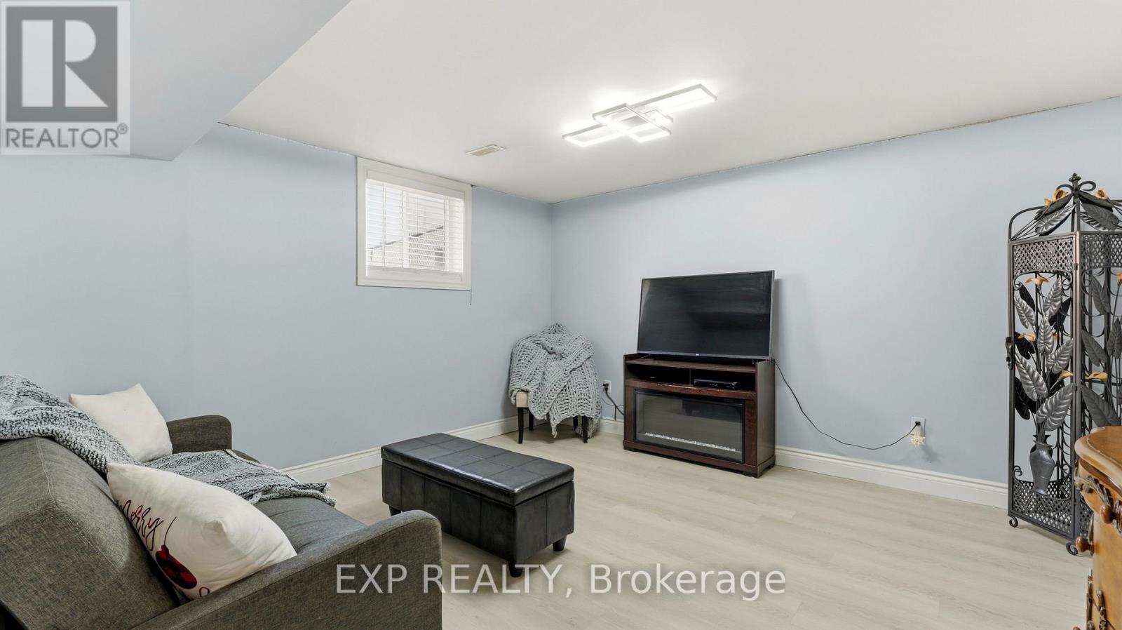 57 PINE PARK BOULEVARD - 32