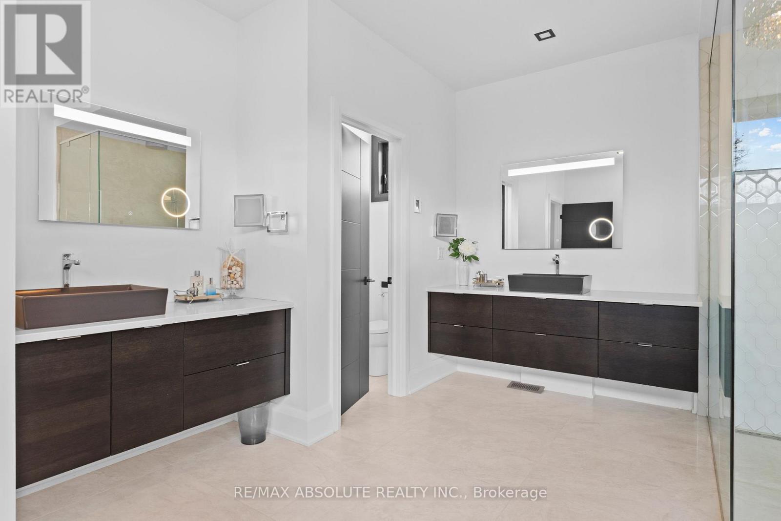 131 CHERRYHILL DRIVE - 38
