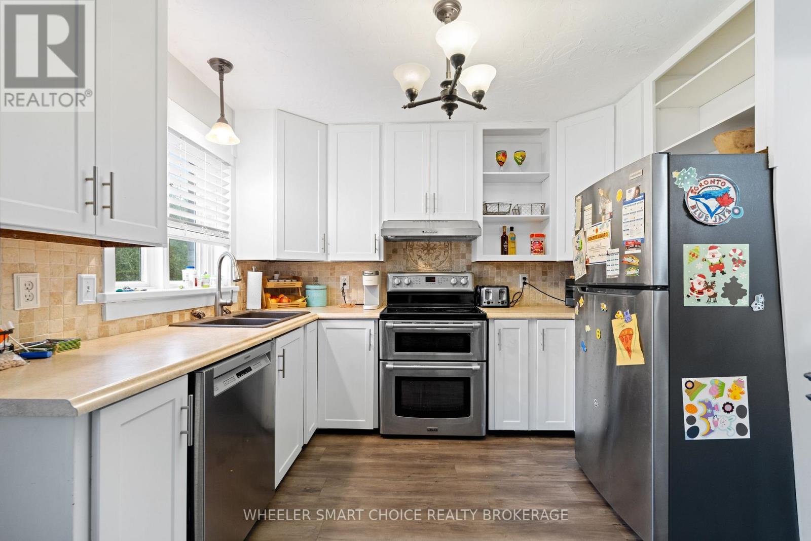 7 LOYALIST CRESCENT - Image 11