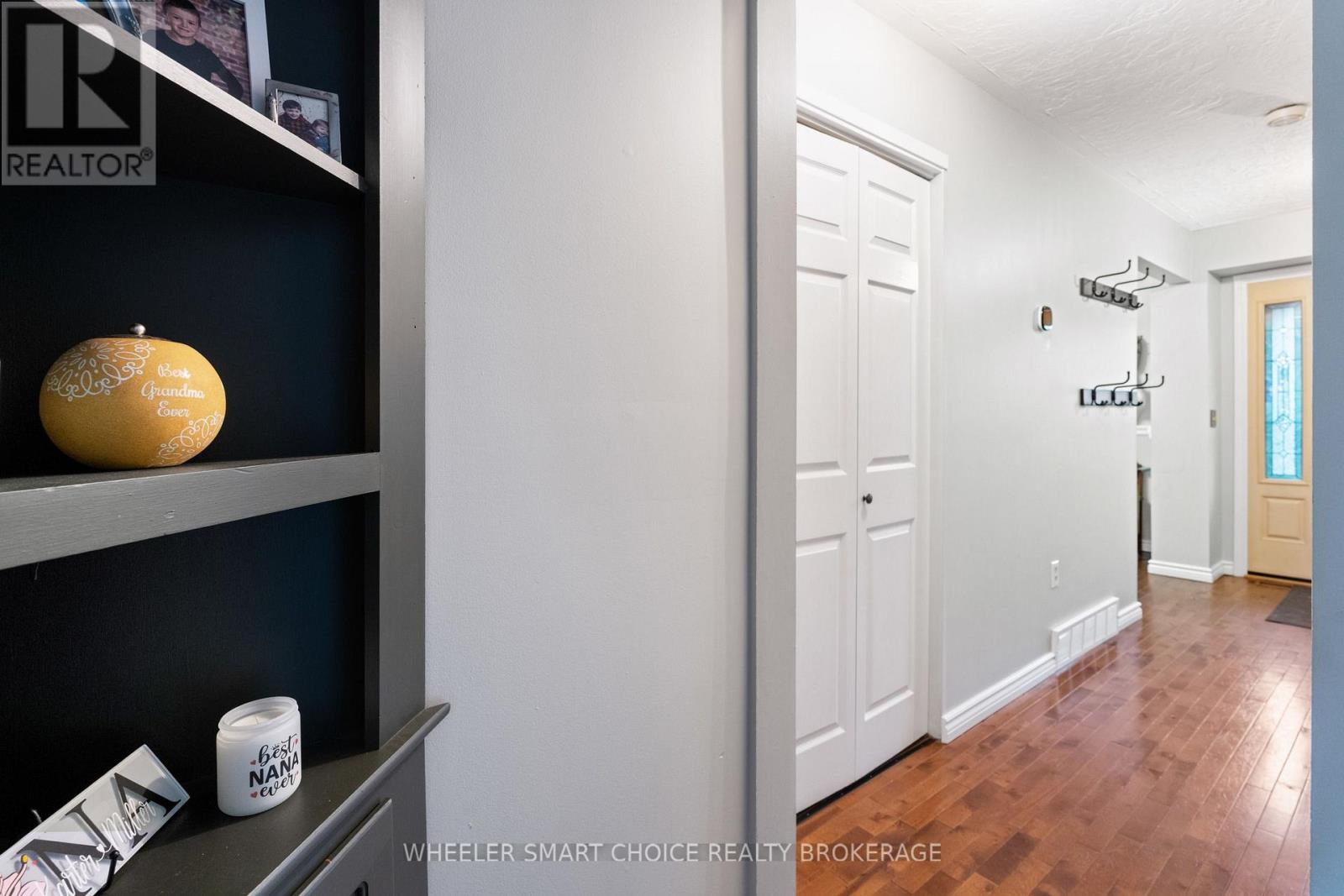 7 LOYALIST CRESCENT - Image 19