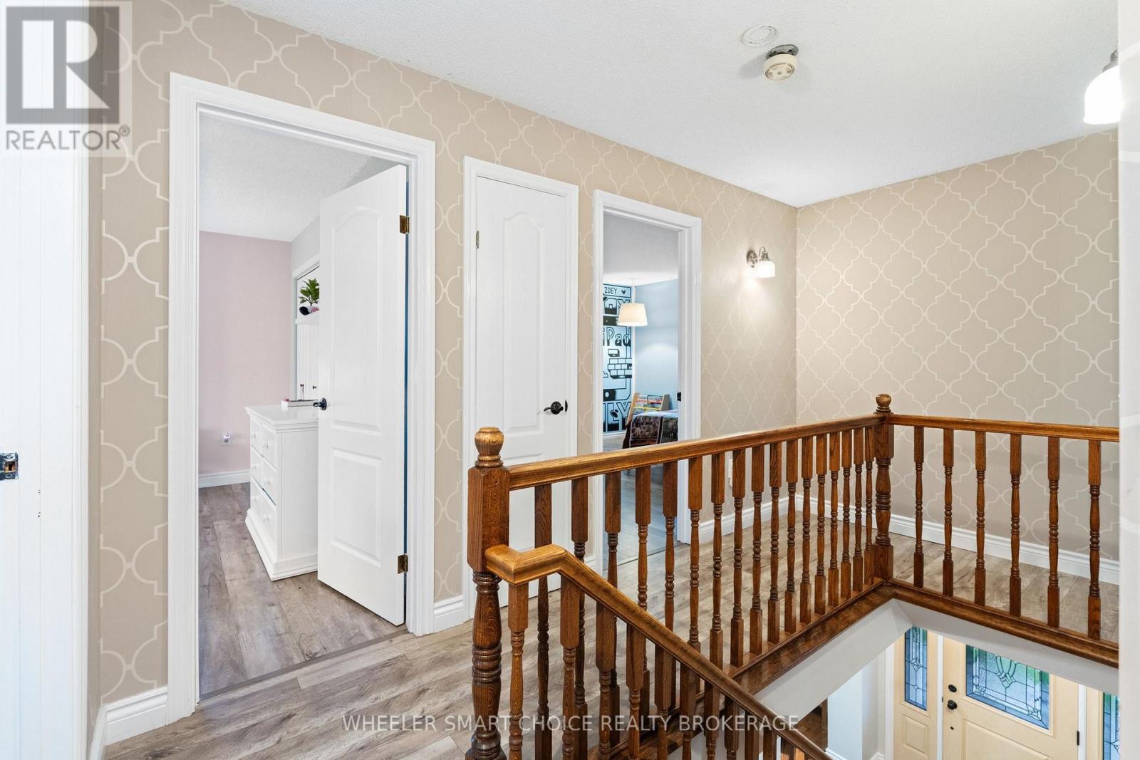 7 LOYALIST CRESCENT - Image 21