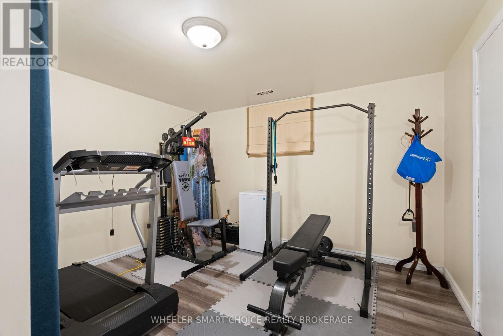 7 LOYALIST CRESCENT - Image 36