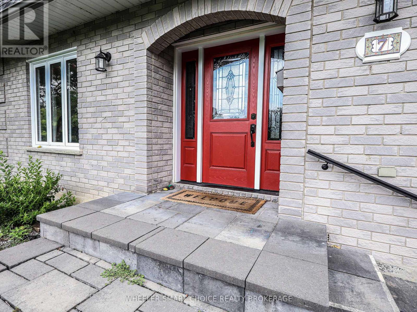 7 LOYALIST CRESCENT - Image 4
