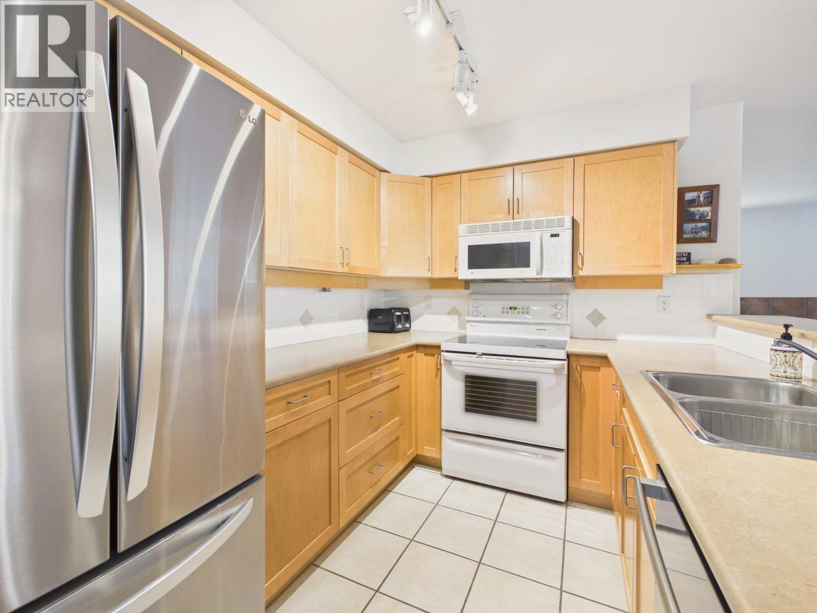 #6 7600 COTTONWOOD Drive - 10