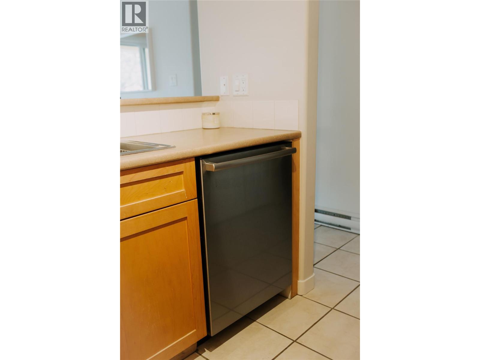 #6 7600 COTTONWOOD Drive - 16