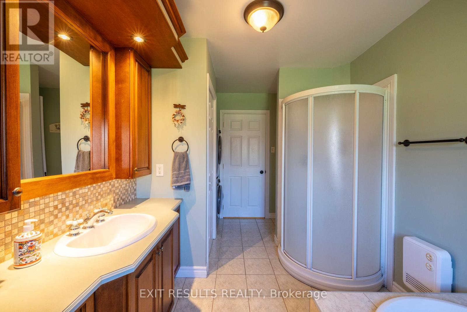 8 RAVARY STREET - 18