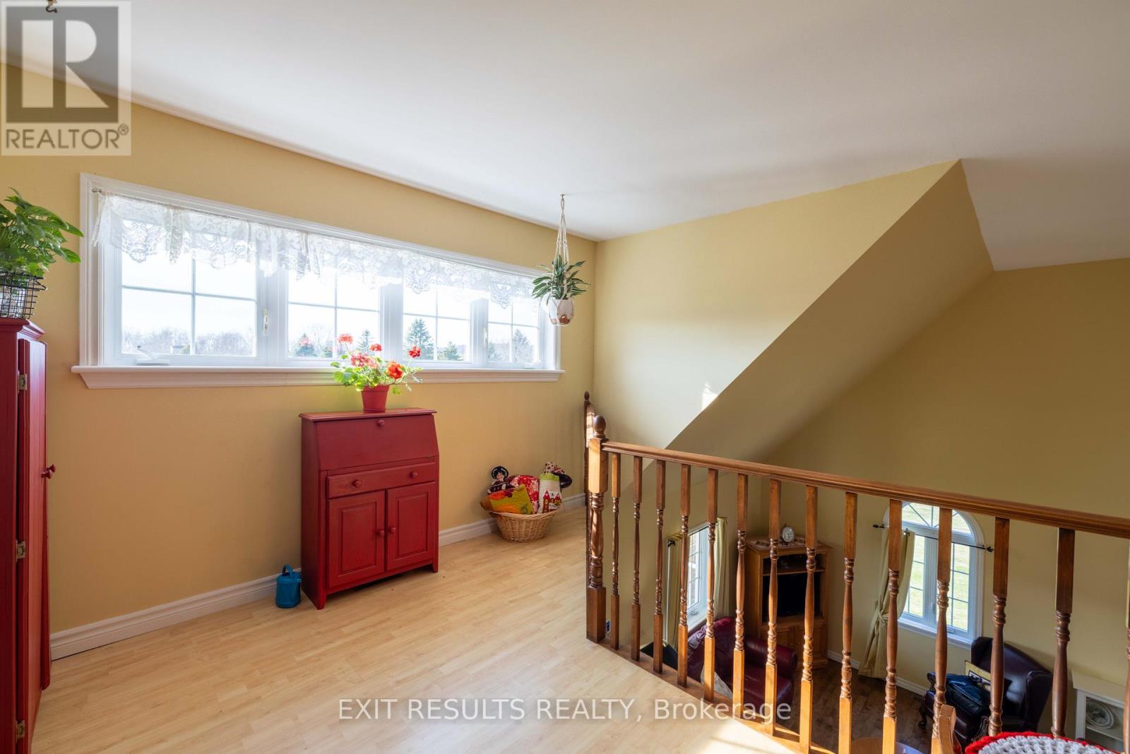 8 RAVARY STREET - 24