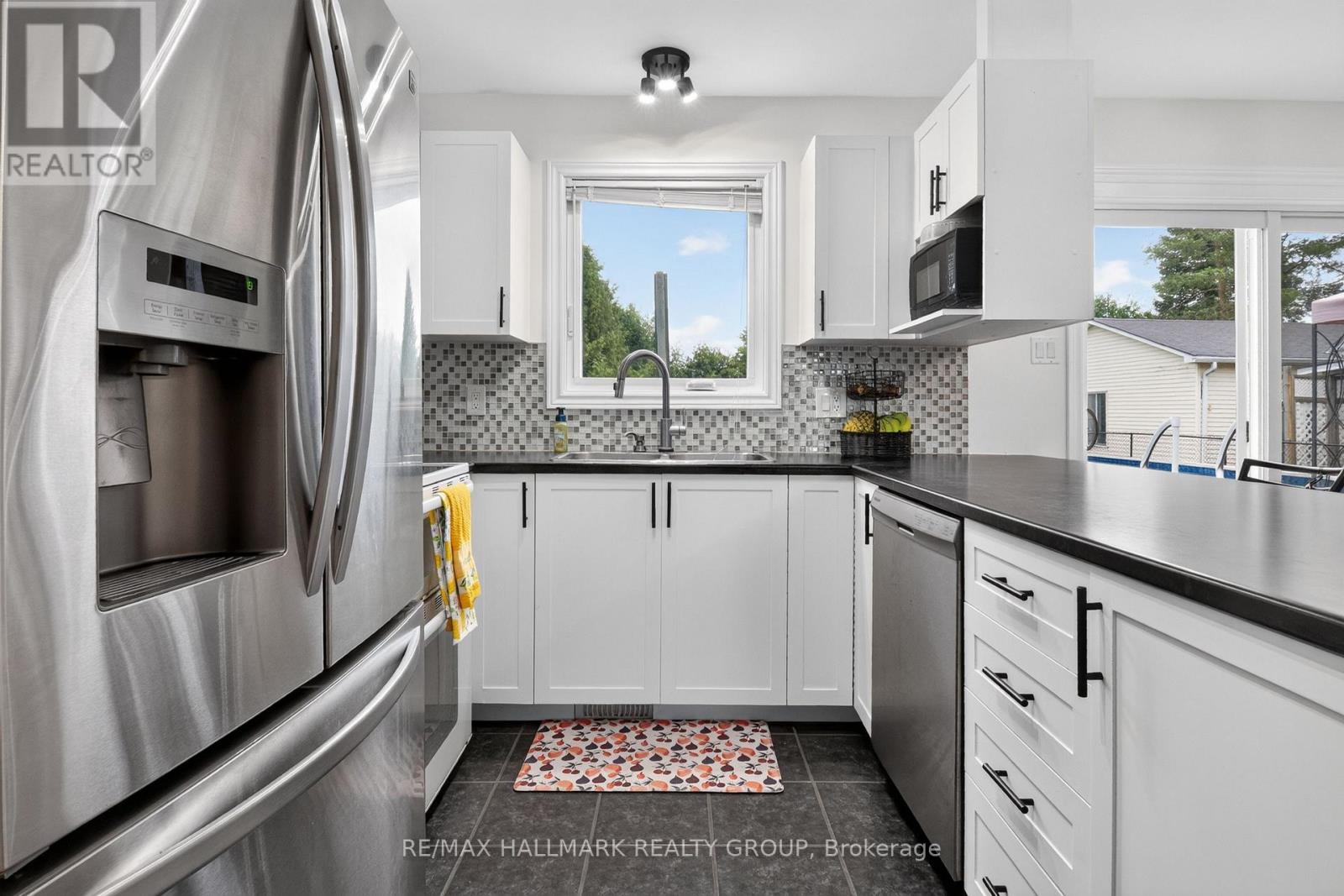 26 – 26 MONARCH CRESCENT, Ottawa. Luxury613. By Peter Sagos - Image 14