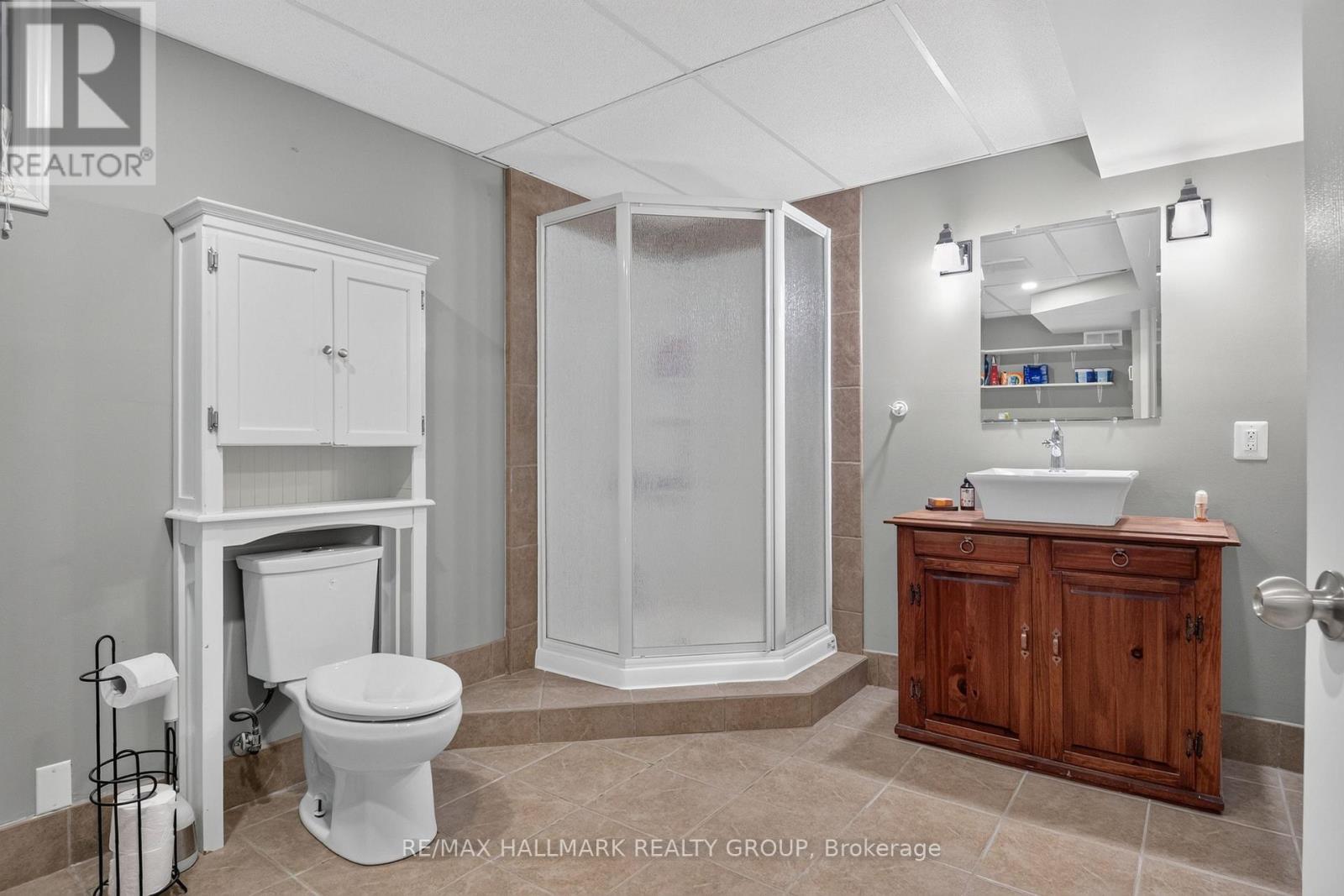26 – 26 MONARCH CRESCENT, Ottawa. Luxury613. By Peter Sagos - Image 24