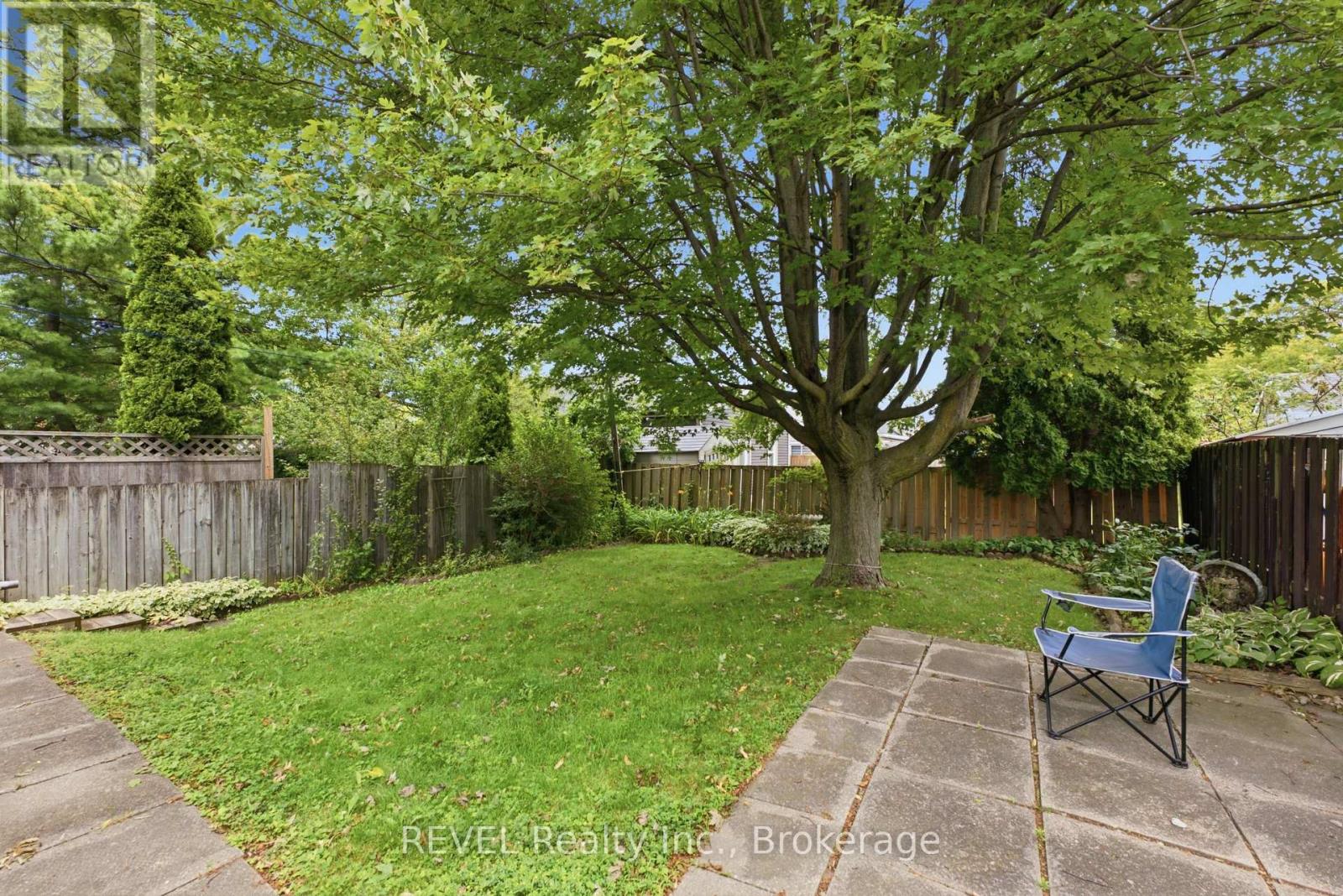 32 ST PETER STREET - 22