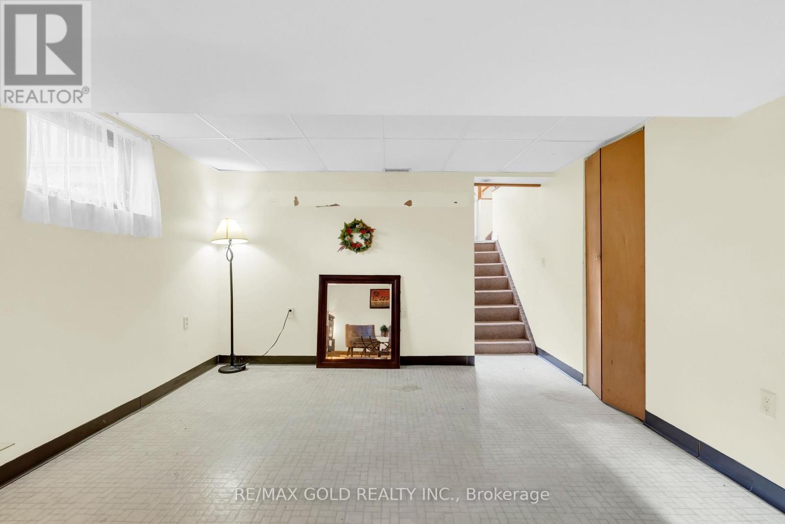 213 MASON BOULEVARD - 28