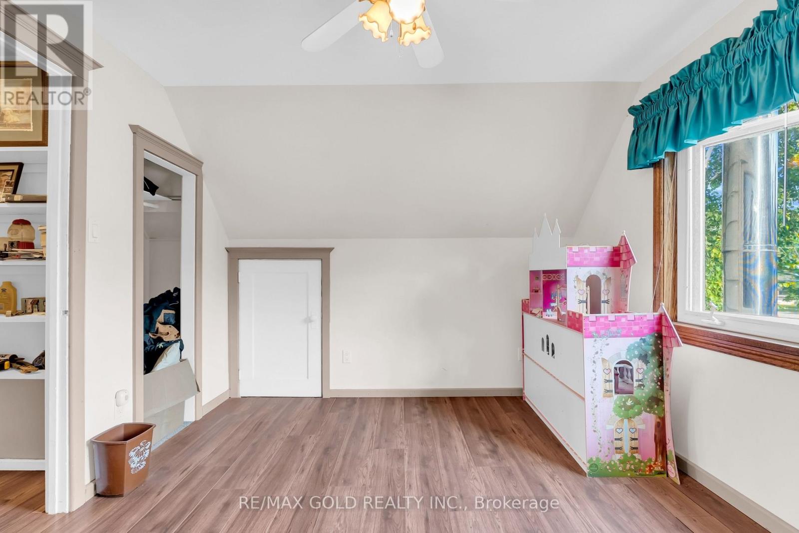 213 MASON BOULEVARD - 24