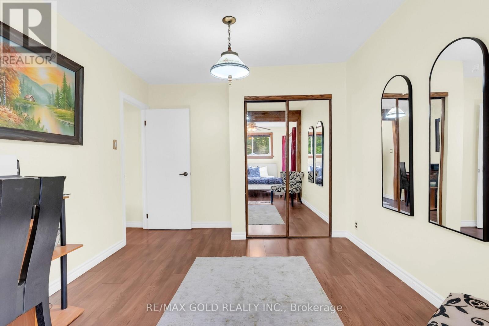 213 MASON BOULEVARD - 10