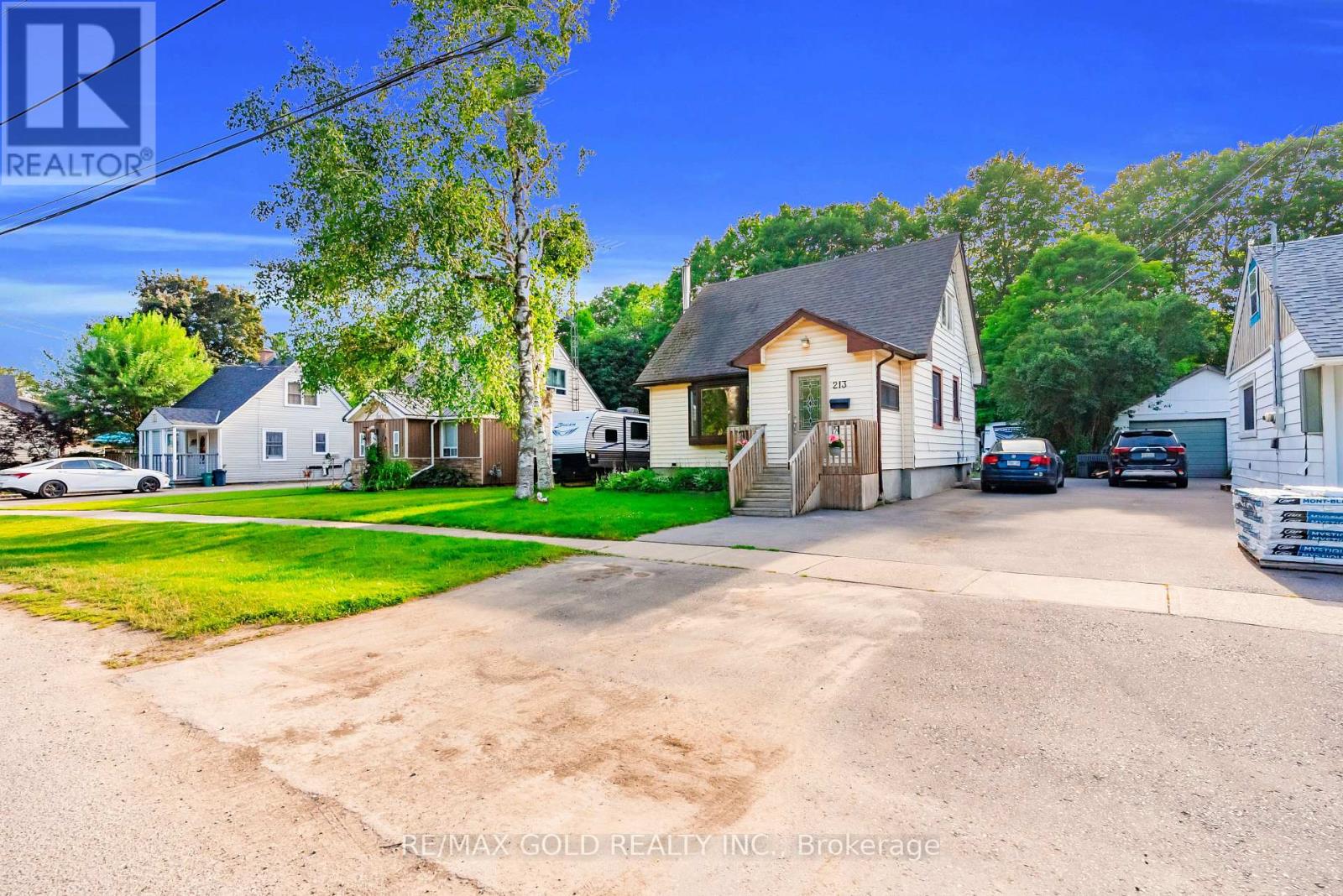 213 MASON BOULEVARD - 43