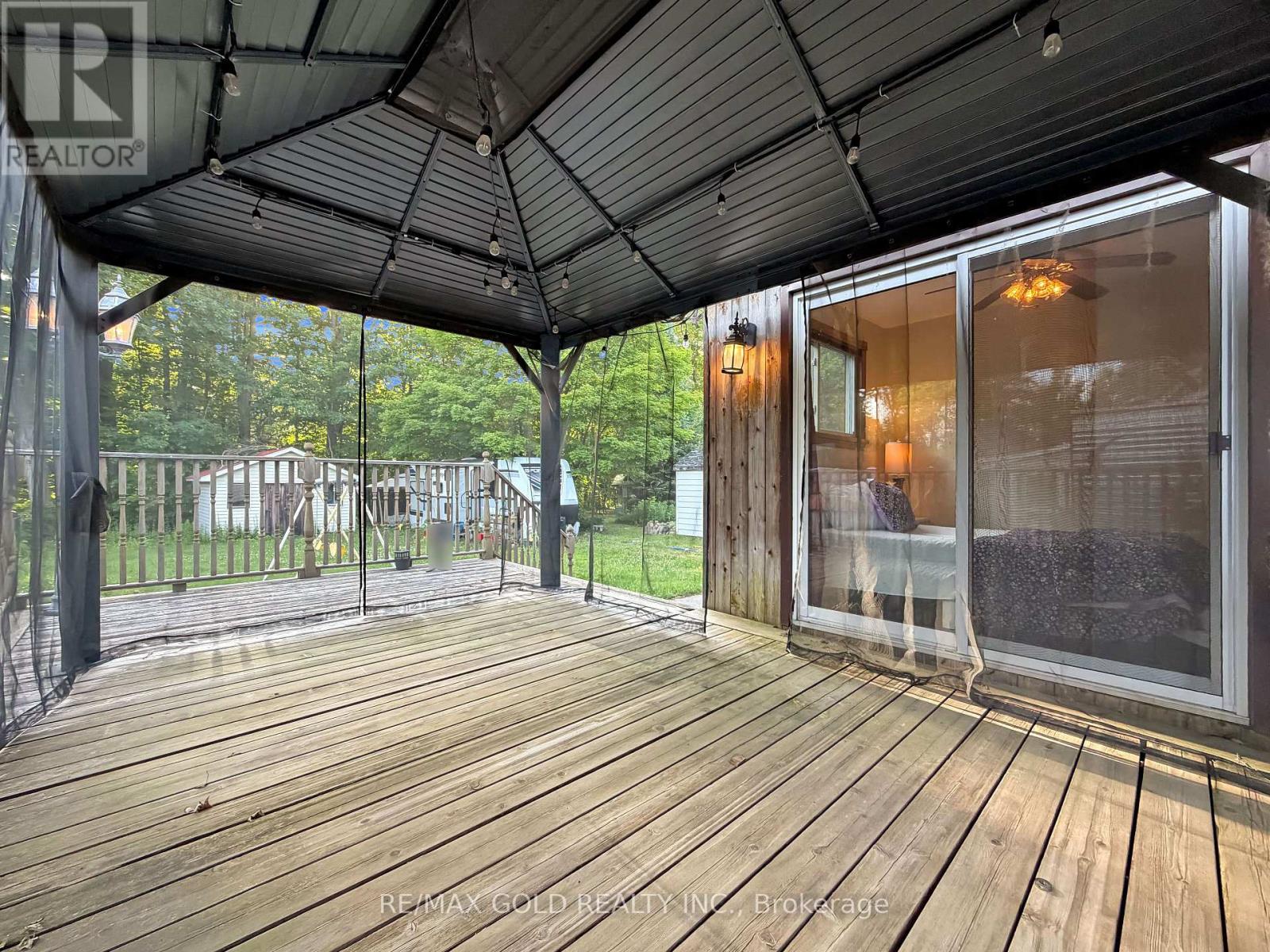 213 MASON BOULEVARD - 11
