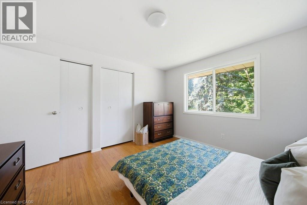 64 WARREN Road - 18