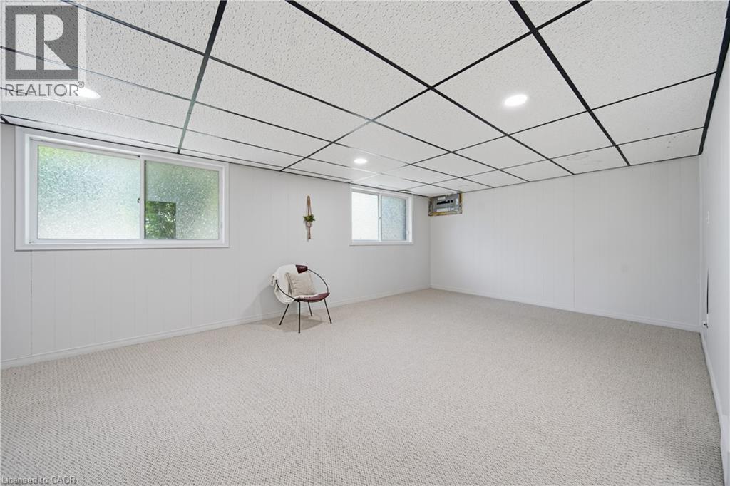 64 WARREN Road - 25