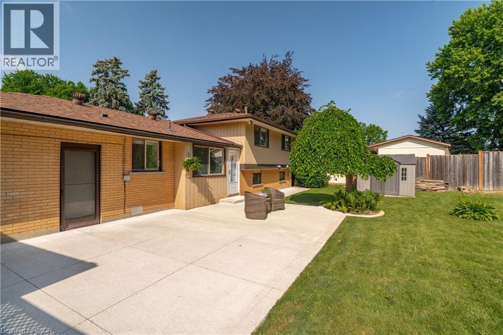 64 WARREN Road - 30