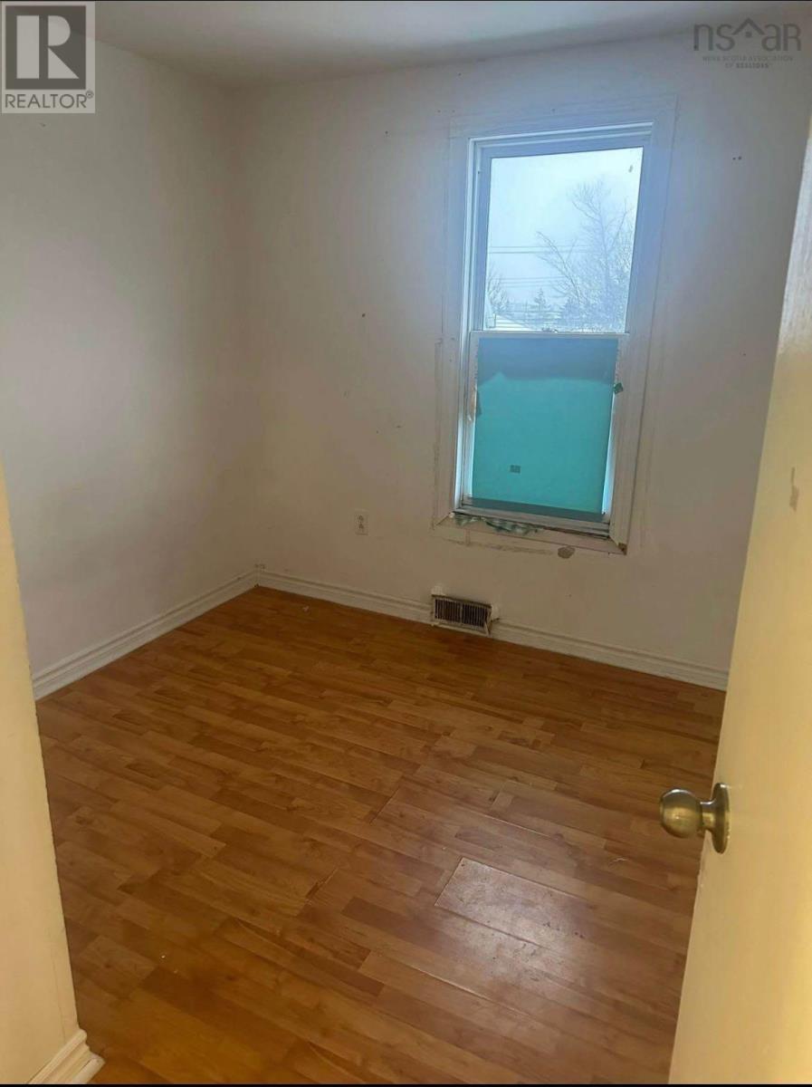 180 Bay Street - 12