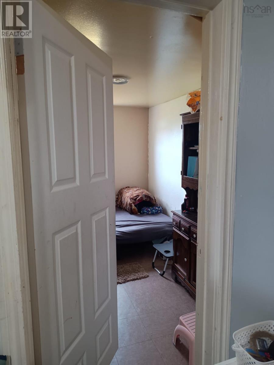 180 Bay Street - 23