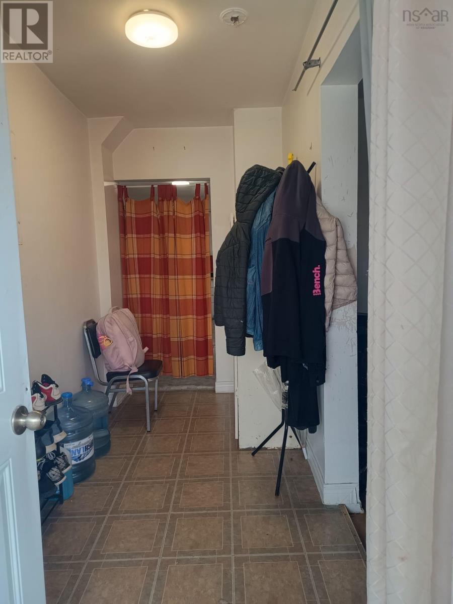 180 Bay Street - 8