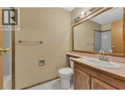 37 Denovan Crescent, Red Deer, AB T4R2B6 Photo 21