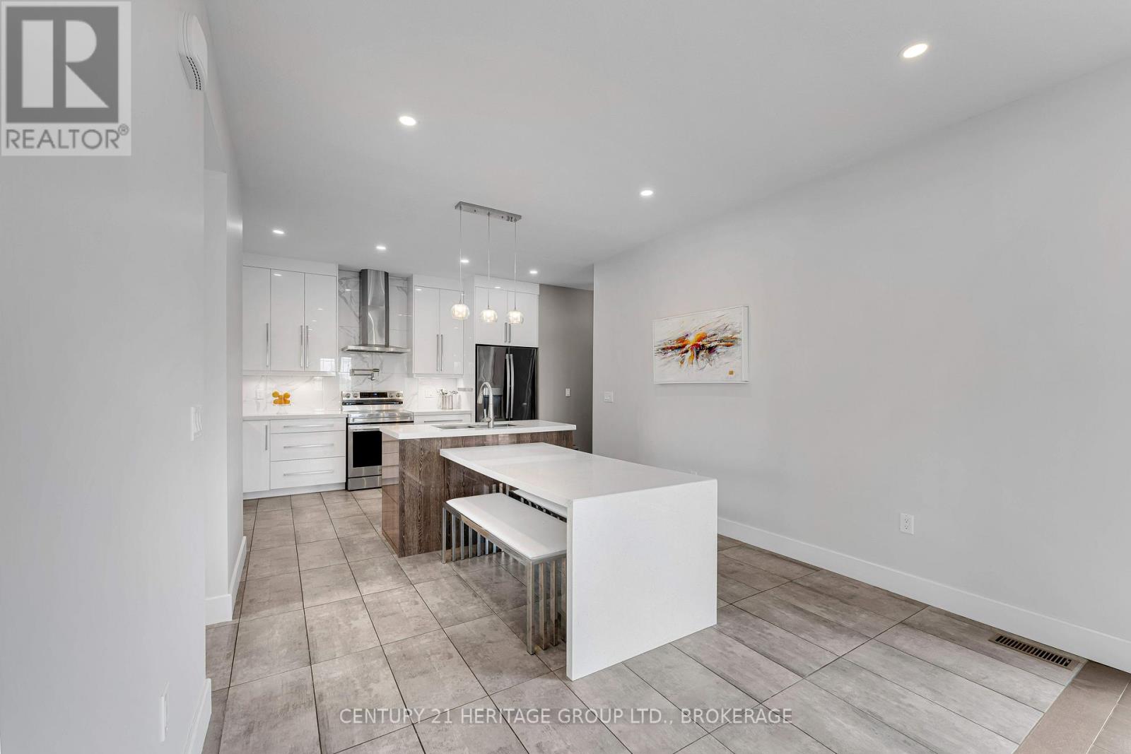 90 ARAGON ROAD - 15