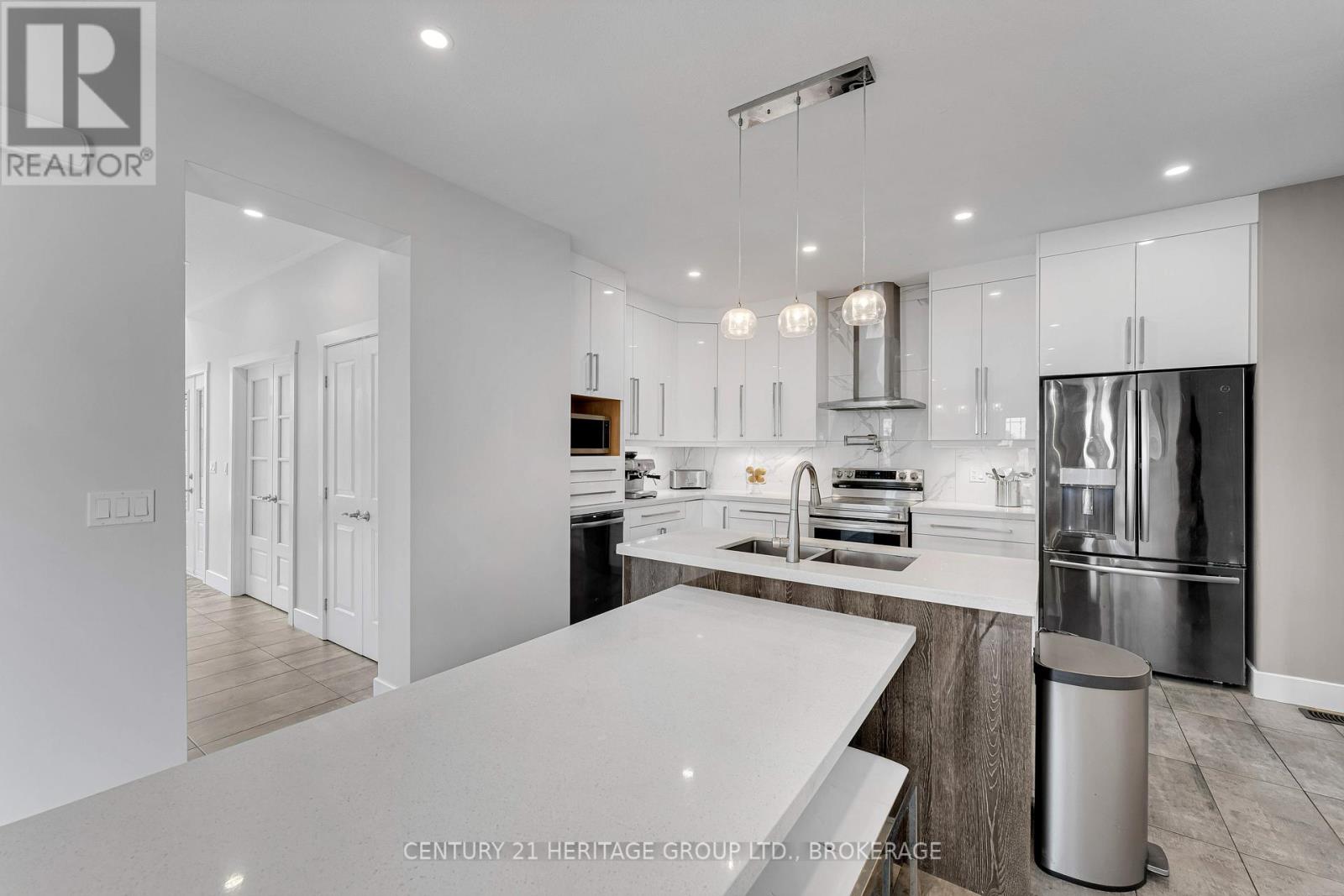 90 ARAGON ROAD - 16