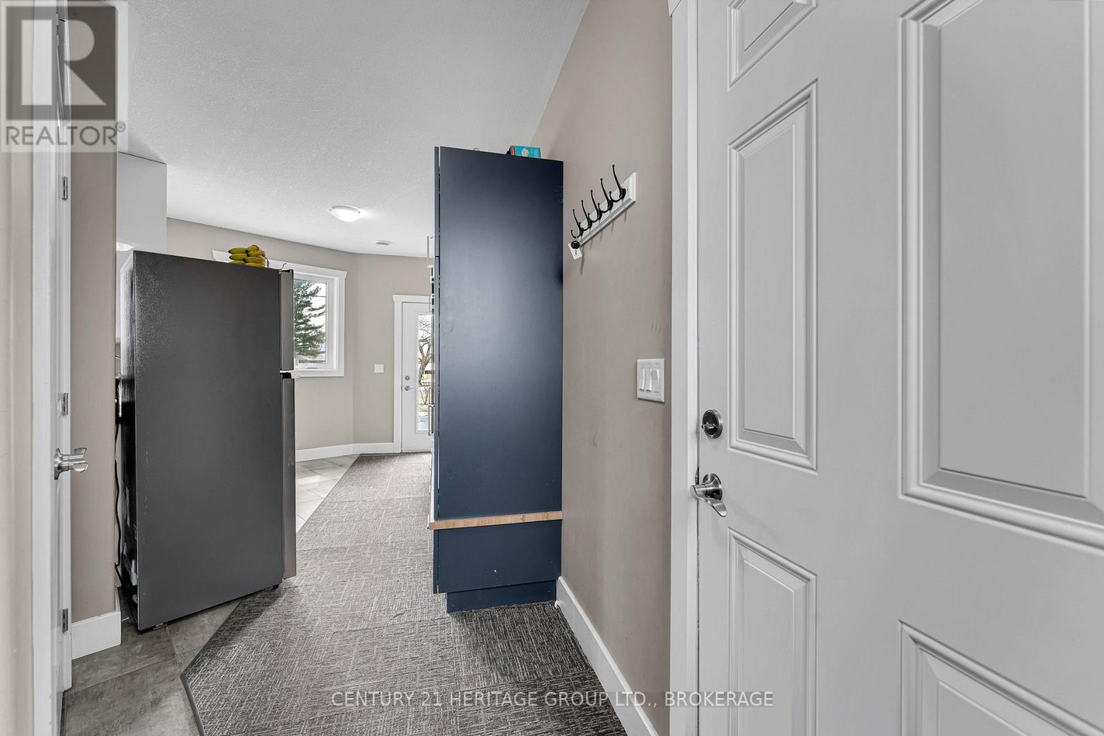 90 ARAGON ROAD - 23