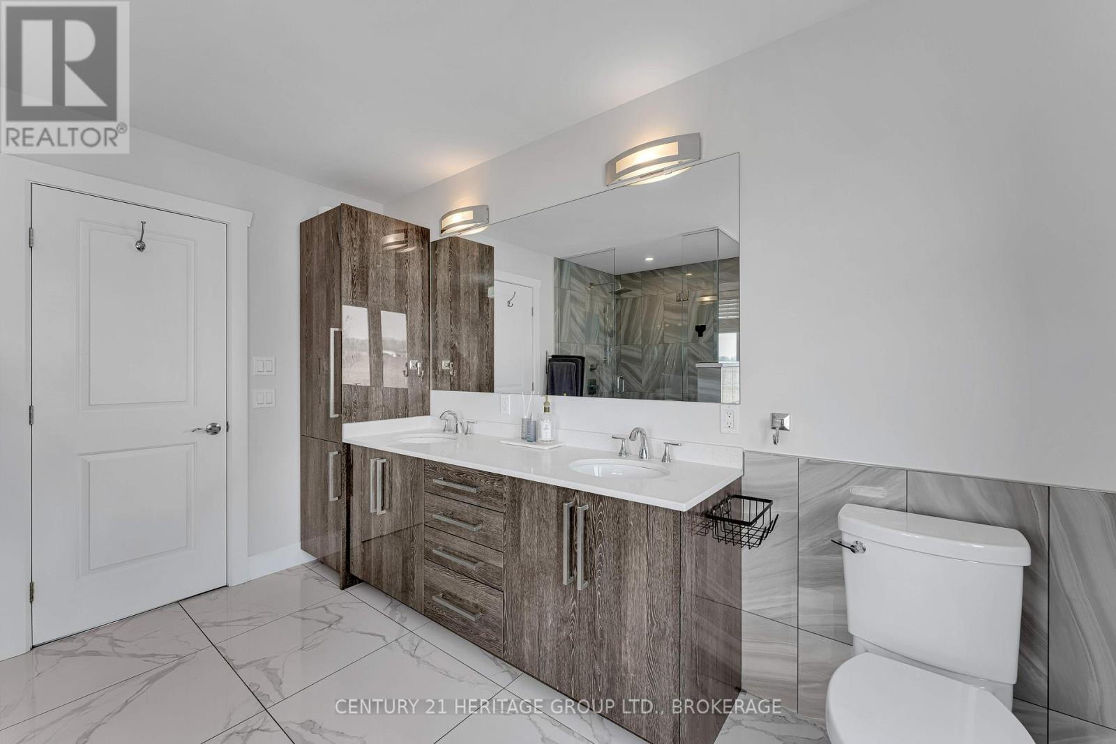 90 ARAGON ROAD - 32