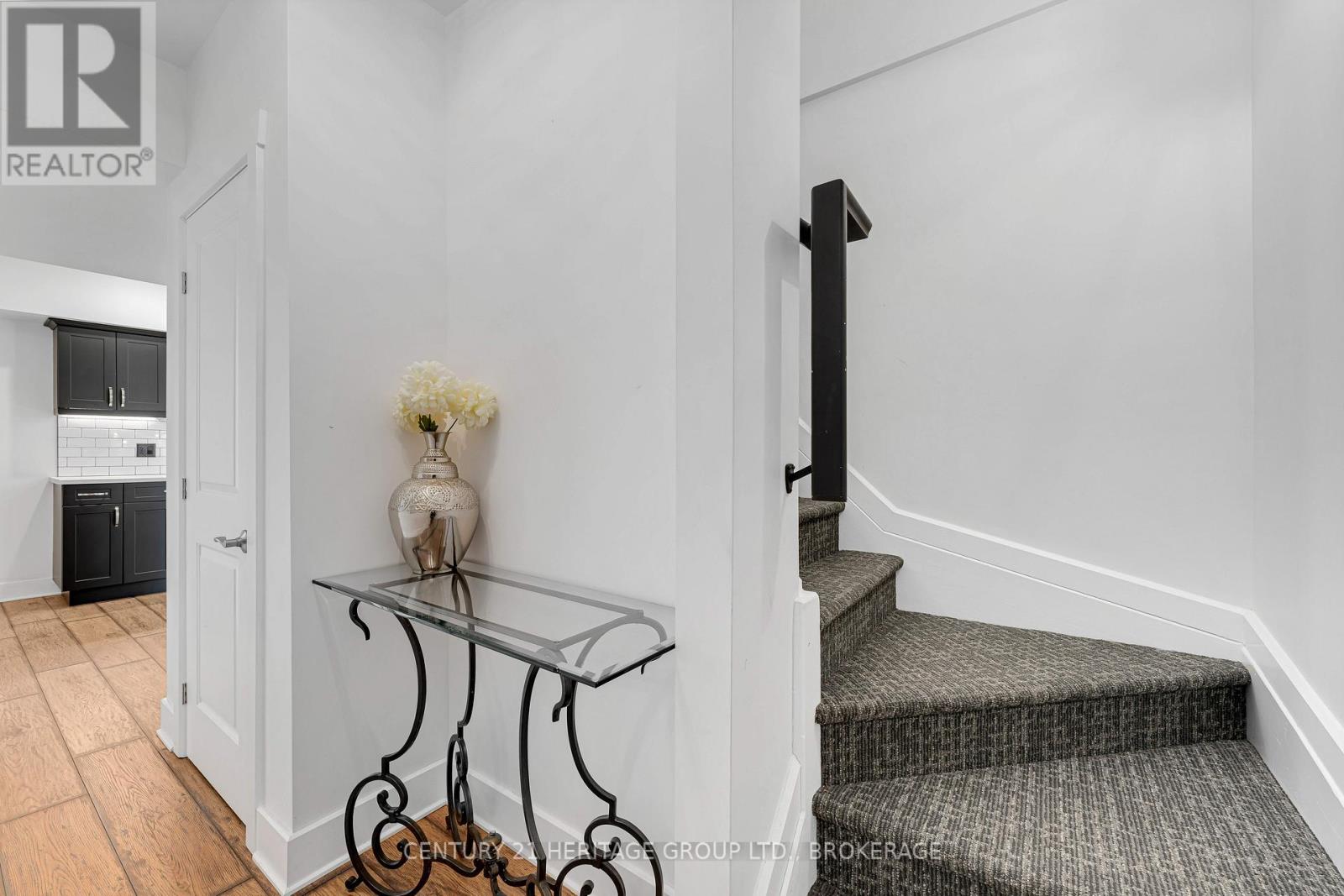 90 ARAGON ROAD - 39