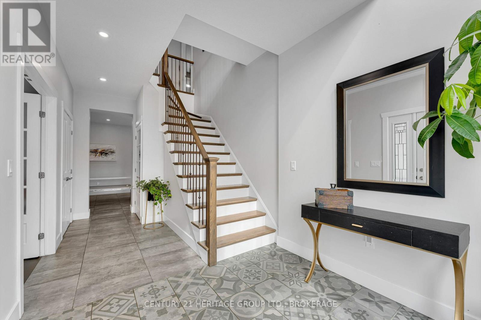 90 ARAGON ROAD - 4