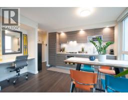 1507 602 Como Lake Avenue, Coquitlam, BC V3J0G2 Photo 6