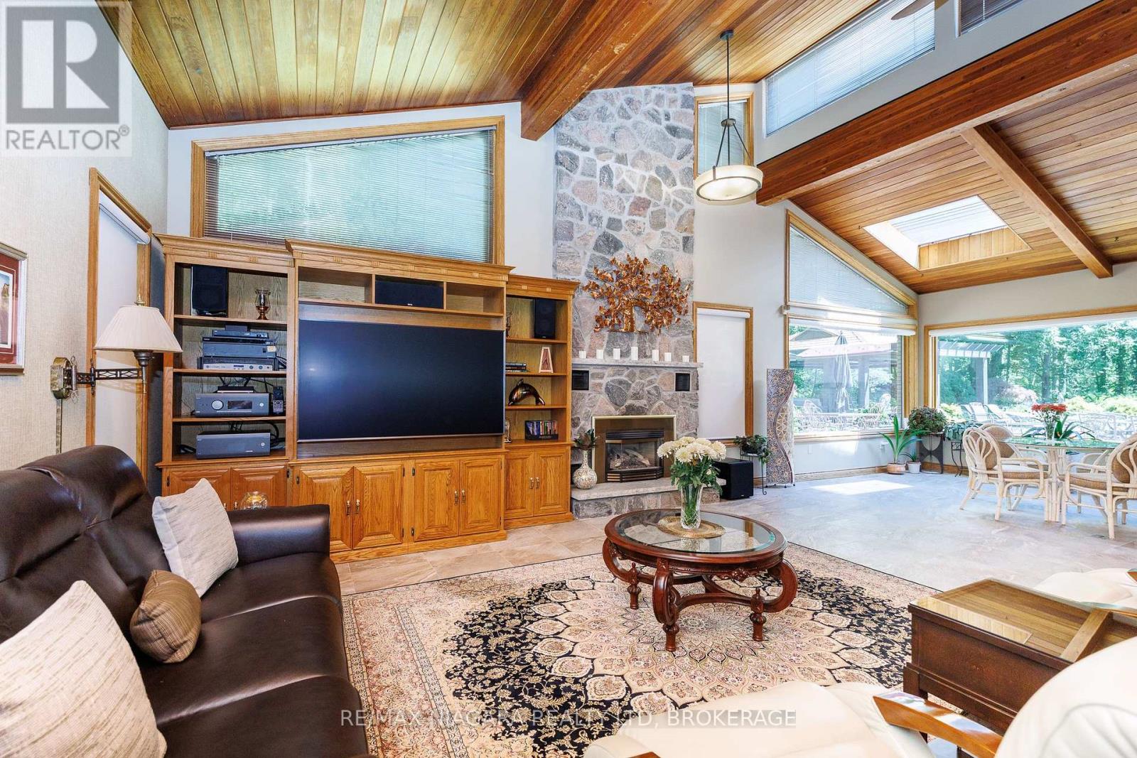 2187 MILLER ROAD - 7