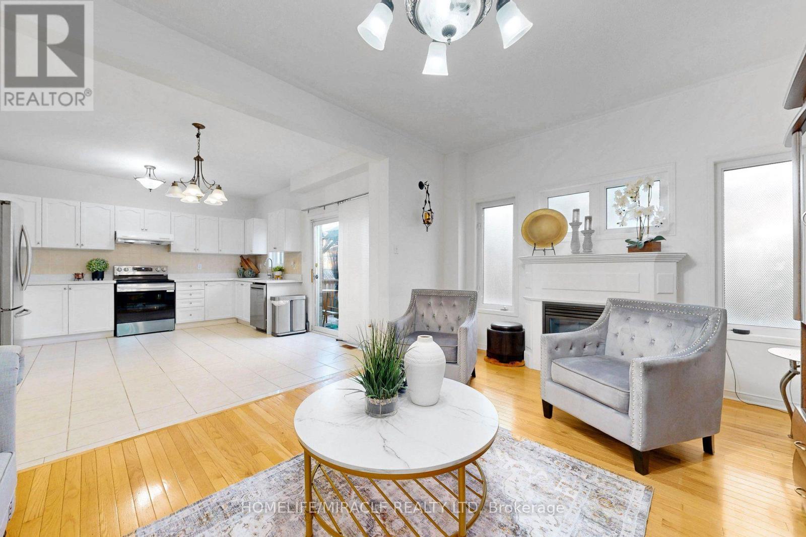 3852 BRINWOOD GATE - 22