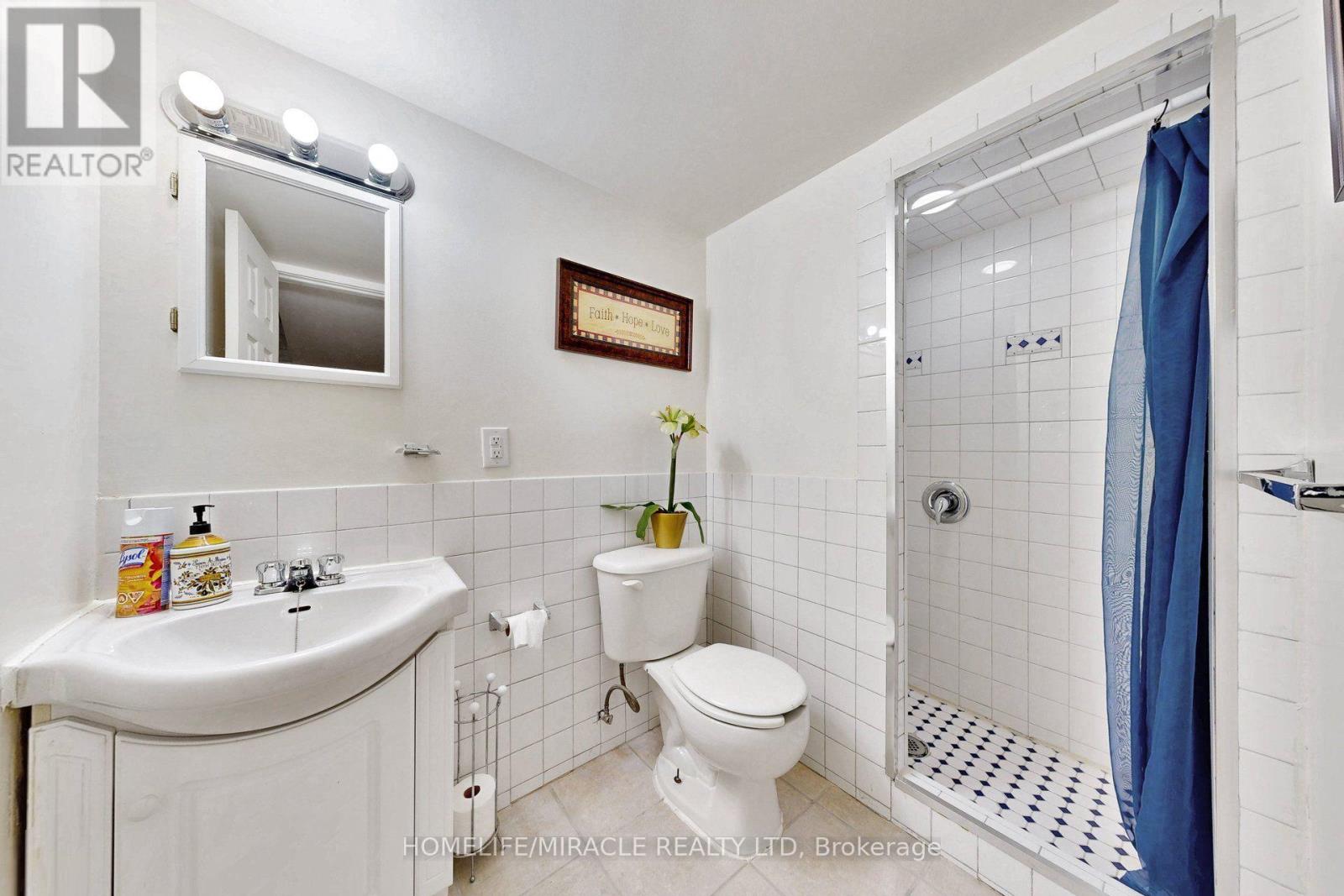 3852 BRINWOOD GATE - 46