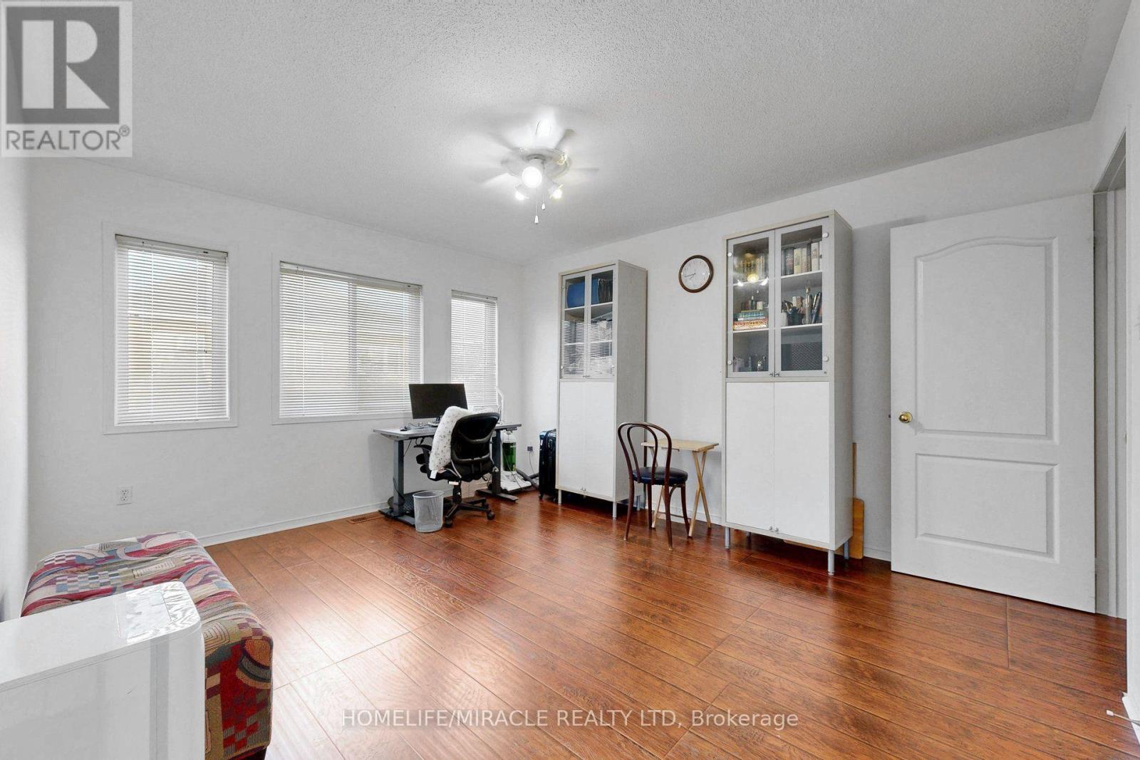3852 BRINWOOD GATE - 27