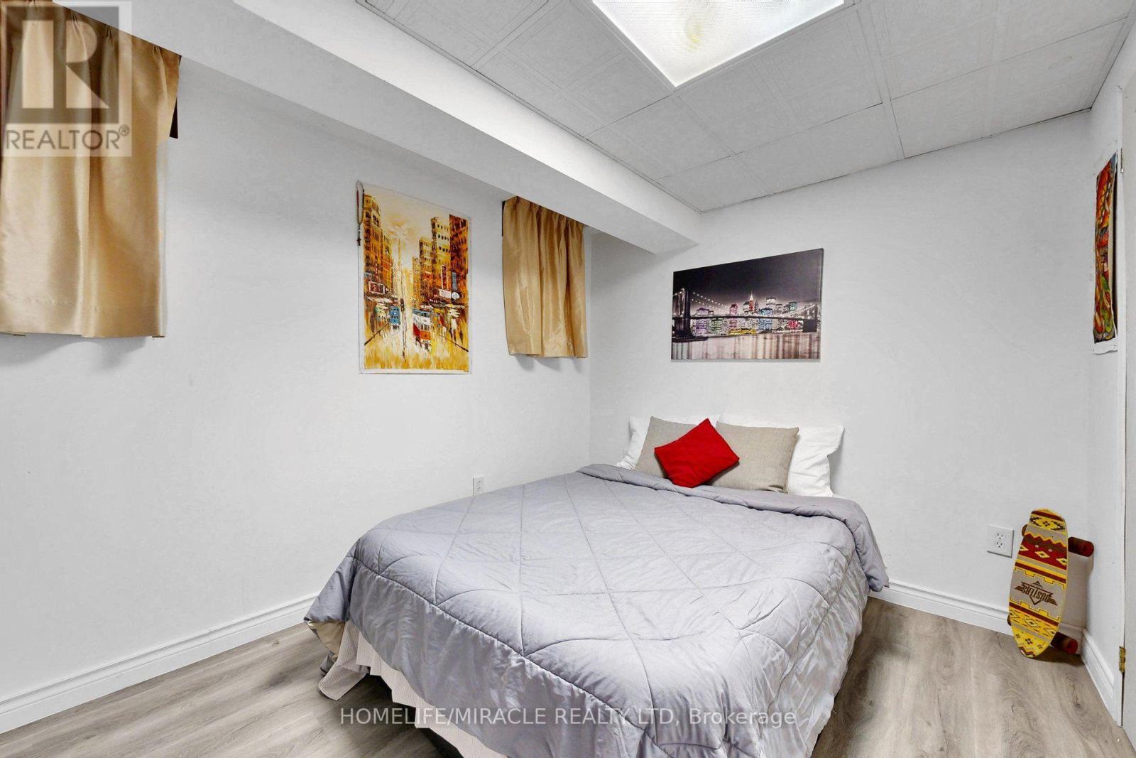 3852 BRINWOOD GATE - 45