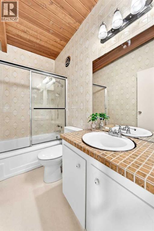 1460 Northmount Drive NW — photo 22