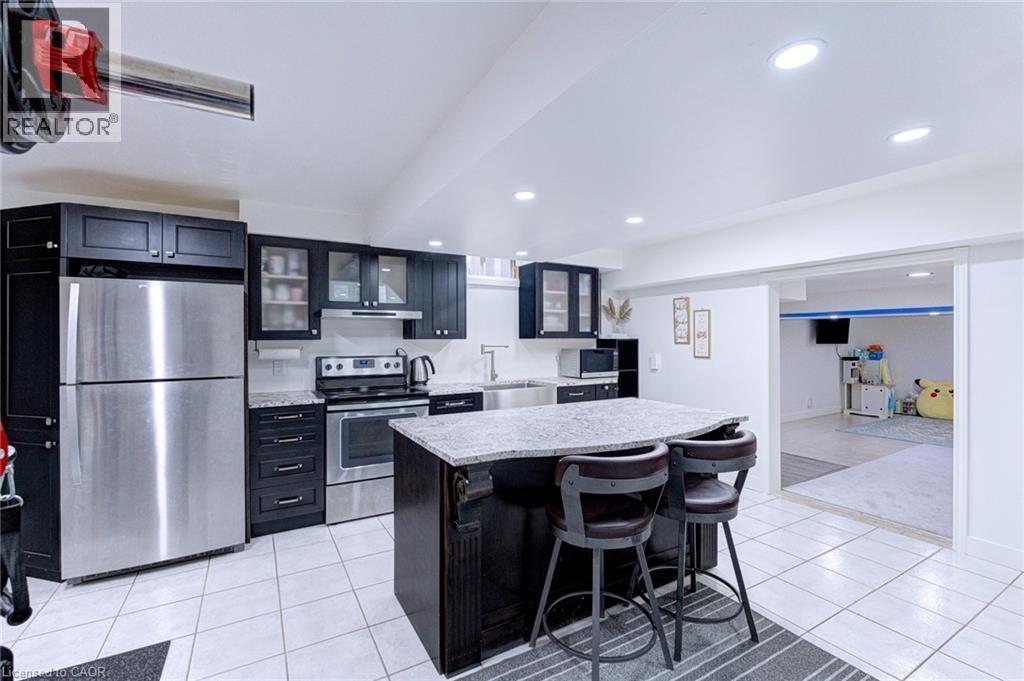 214 MERRILEE Crescent - 31