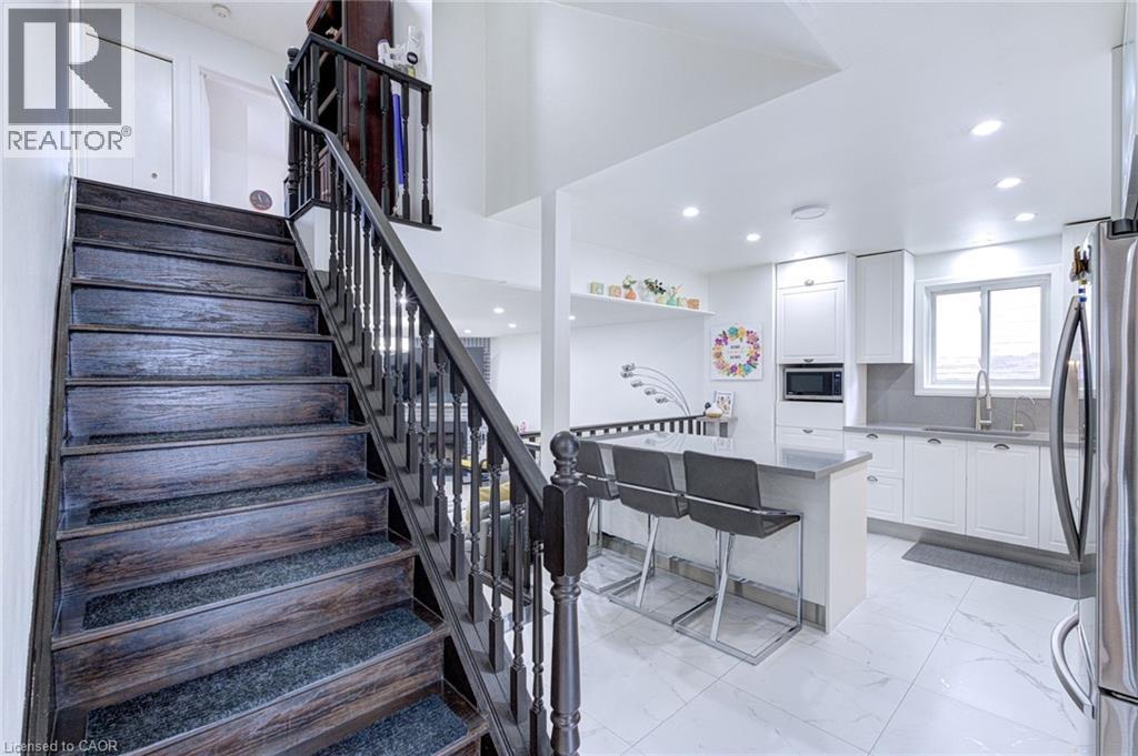 214 MERRILEE Crescent - 14