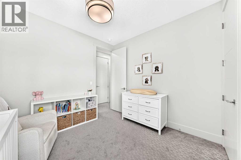 218 26 Avenue NW - 31