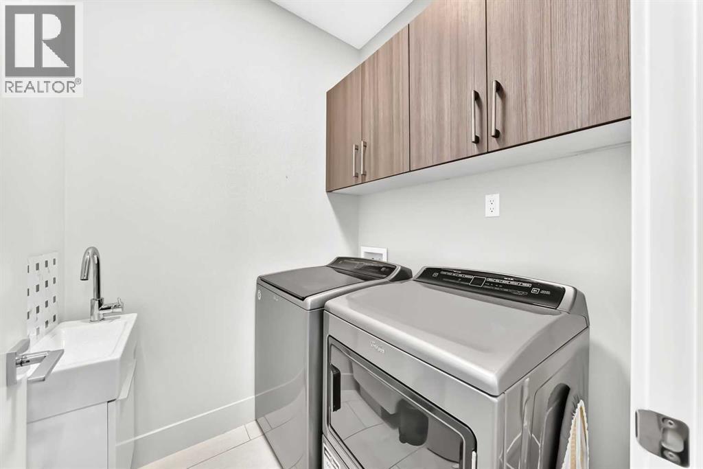 218 26 Avenue NW - 35