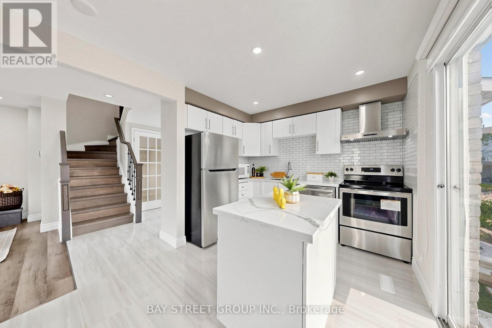 10 PEELTON HEIGHTS ROAD - 13