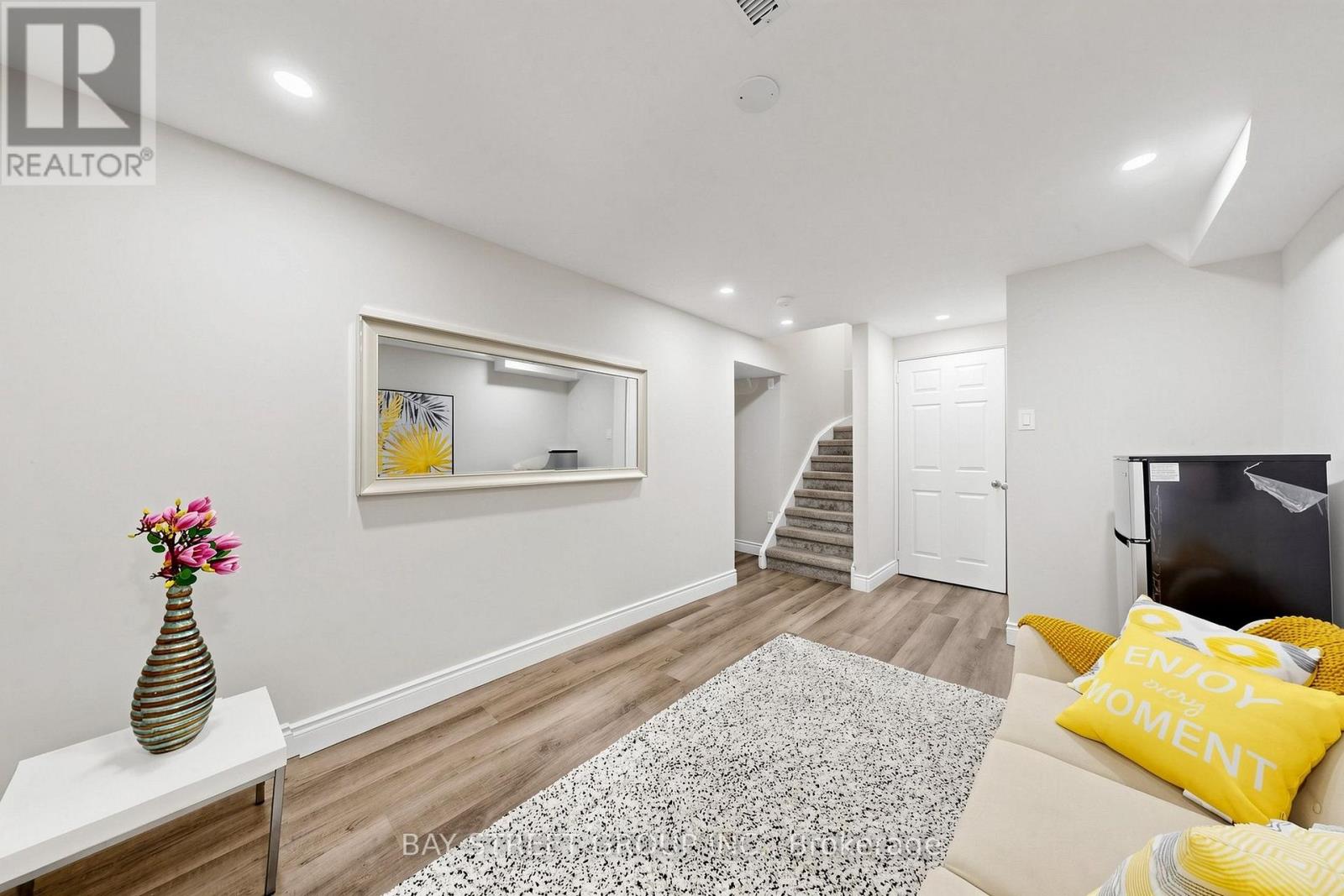 10 PEELTON HEIGHTS ROAD - 28