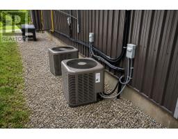 25 Main Street W, Elizabethtown Kitley, ON K0E1M0 Photo 45