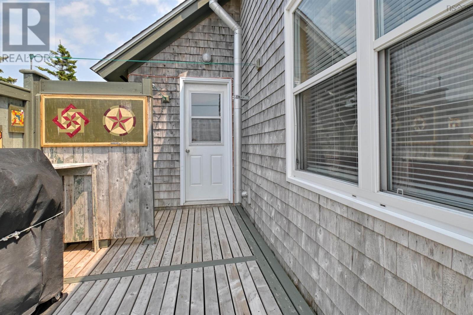 1 Bayberry Road - 12